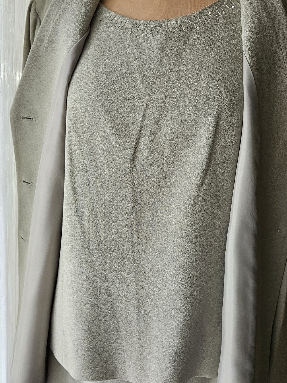Kasper Women’s Sage Green 3 Pc Suit. Has Small Beaded Detail. Coat, Top & Skirt - Picture 8 of 16